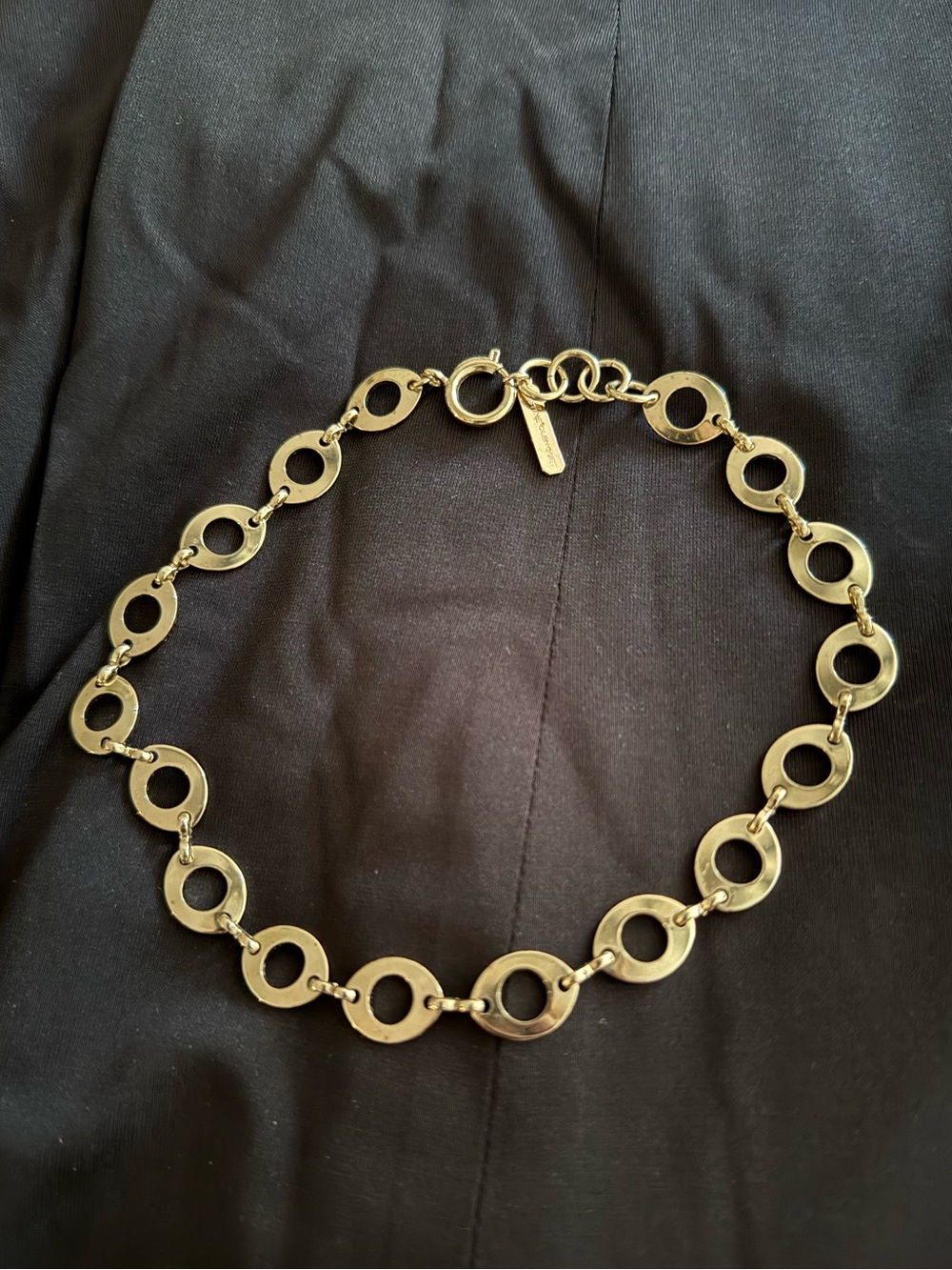 Justine Clenquet Gia Choker